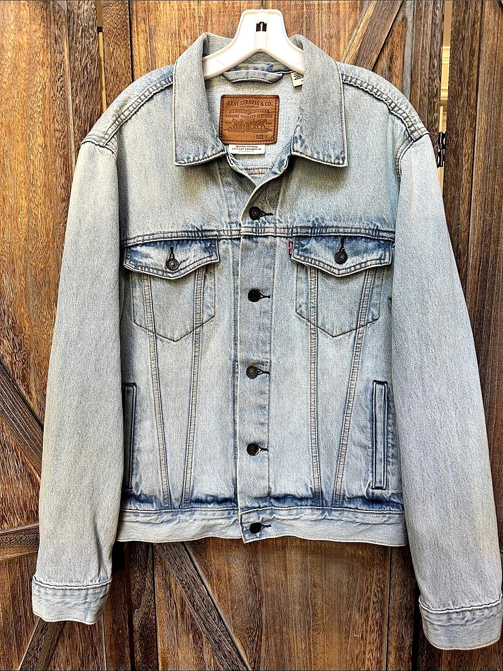 Levi's Premium Vintage Fit Trucker Denim Jean Jacket Women’s Size Medium